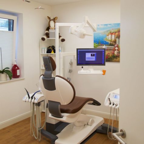 Zahnarzt Dr. Hamid Shirazi in Weiterstadt | Wir machen mehr aus Ihrem Lächeln